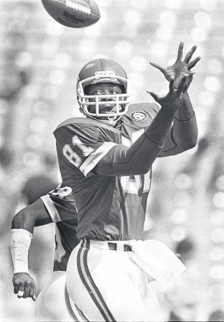 126446524_web1_HY1983_153
Kansas City Chiefs tight end Willie Scott (81) reaches to make a catch during a 1983 NFL game.
From the Kansas City Chiefs