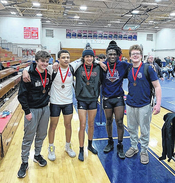 128229609_web1_274317237_3070300959949190_2260143046844404352_n
Five Mid-Carolina High School wrestlers qualified for state over the weekend. Left to right: Dalton Woolstenhulme, Jonathan Hicks, Jon Lawson Cope, Cam Grier, Ian Pullen.