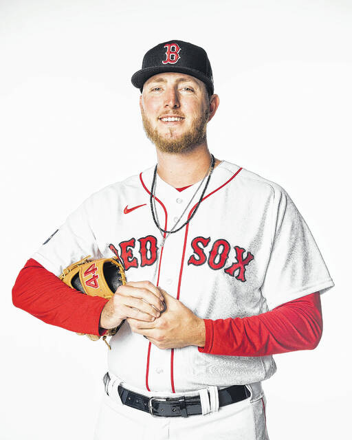 Kelly makes Red Sox' Opening Day roster