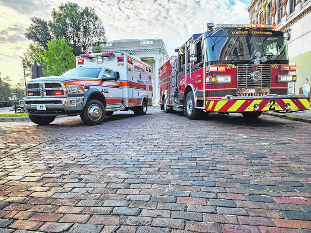 129707794_web1_EMS-Appreciation-pic-1
The Newberry Fire Department recently partnered with Newberry County EMS to provide ambulance and fire engine tours to the community as part of National EMS Week.
Courtesy photo