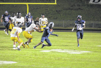 Bulldogs dominate Union County at home in season opener
