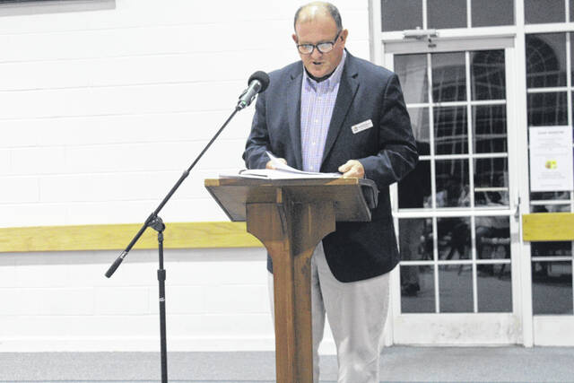 131213644_web1_IMG_1483
Joe Walker of FCA speaking at 2024 awards banquet.
Greg Hollis | ghollis@newberryobserver.com