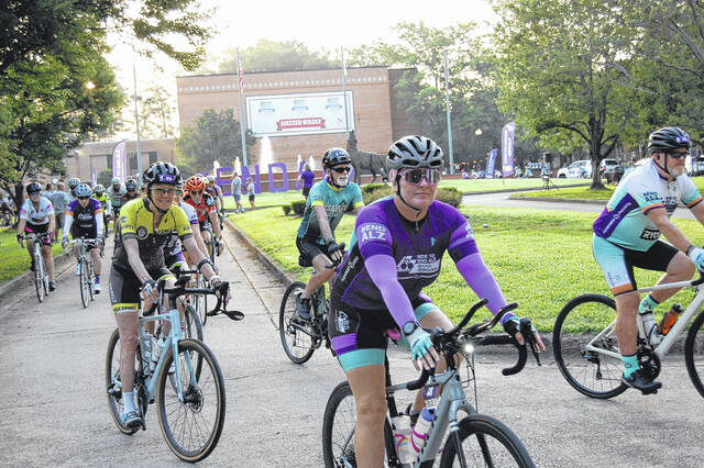 131608785_web1_Alzheimers-Photo
Cyclists will be flooding the campus of Newberry College as one of their pit stops for this years annual Ride to End ALZ, slated for July 11-13.
Courtesy photo
