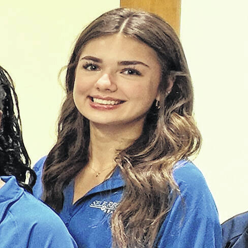 131828051_web1_Russo 
			
				                                Russo