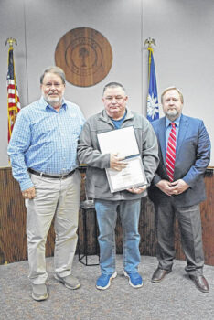 City Council honors employee milestones