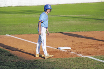 Wolverines disastorous start leads to a home loss against West-Oak