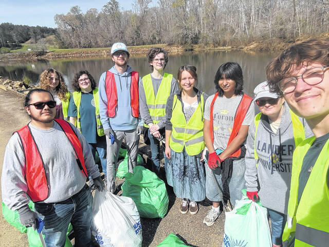 Over 200 volunteers worked for two hours, picking up 5,140 pounds of trash during the Newberry County Soil & Water Conservation Districts annual cleanup at Lake Greenwood.
                                 Courtesy photo