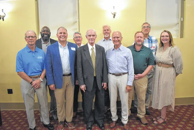 Current and previous city administration pictured with Edward Kyzer. Back row from left to right: Mayor Pro Tem Lemont Glasgow, Eric Budds, Jeff Shacker, Councilperson David DuBose. Front row from left to right: Councilperson David Force, Mayor Foster Senn, Edward Kyzer, Gregg Summer, City Manager Jason Taylor, Assistant City Manager Taylor Gray.
                                 City of Newberry