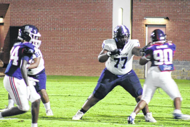Bulldogs have a rough night against defending 2A champs in exhibition game