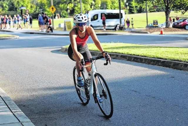 Newberry College triathlon place sixth at Buccaneer Collegiate Cup